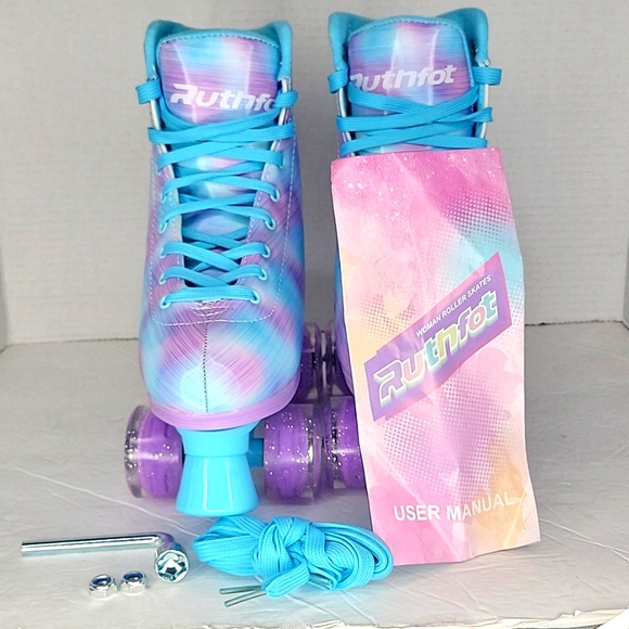 Skates - Picture 6 of 6